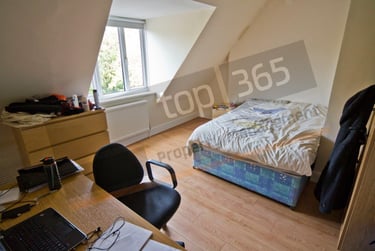 3 bed flat, 4 South Road, Lenton, Nottingham, NG71EB - Image 5